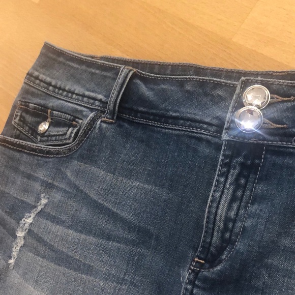 INC Denim Shorts - LIKE NEW - WORN ONCE - Picture 3 of 13